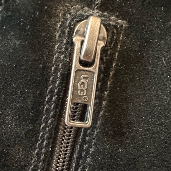 Ugg Leather Women's Black Knee-High Boots - Picture 15 of 15